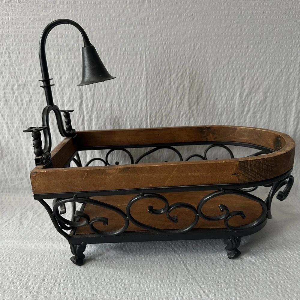 Vintage Wrought Iron Wood Clawfoot Bathtub Planter Centerpiece Decor Caddy